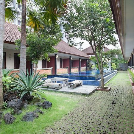 Hotel Puri Ganesh Legian Exterior foto