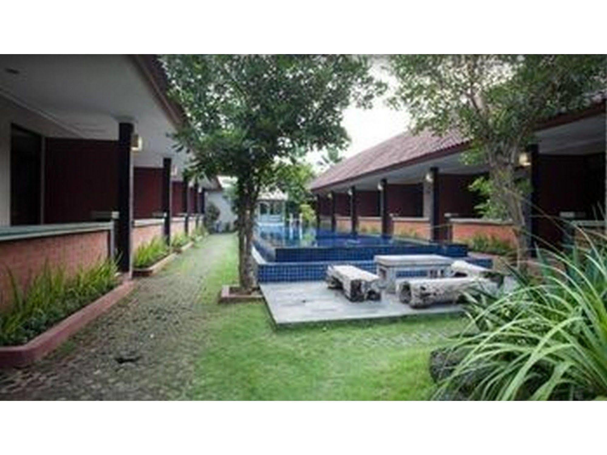 Hotel Puri Ganesh Legian Exterior foto